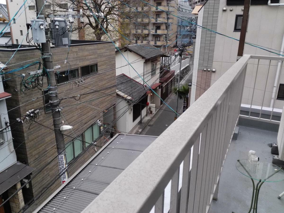 Fukuokakoryou Guesthouse Фукуока Екстериор снимка